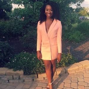 Meet your Posher, Takeisha